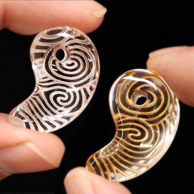 ふるさと納税 山梨県 【Do_goods】縄文土器の文様を水晶に刻む“勾玉” のアミュレットセット　659-984