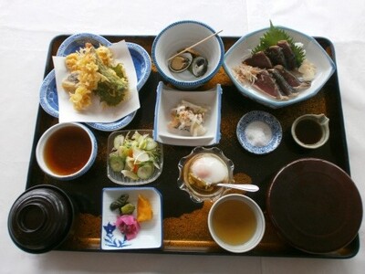 土佐 ユートピア CC 【 土日祝日 】御利用券（宿泊 + 朝食 ・ 夕食 付）［1600］