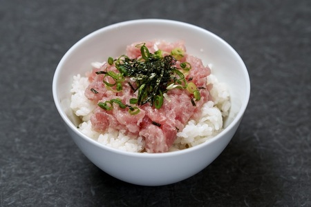 a10-1189　万能調味料　煎り酒1本とネギトロ80g×8パック