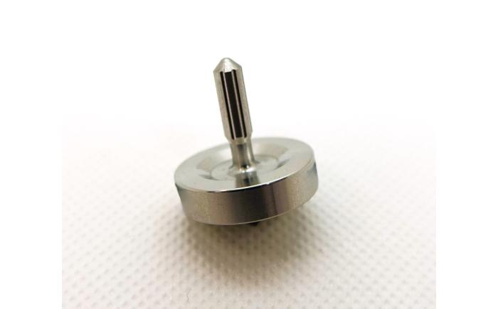 
            精密コマ / コマ 玩具 超精密加工技術 文字刻印 駒 スチール  職人 遊び心 熊本 菊陽町【ナカヤマ精密株式会社】 [BHBI007]
          