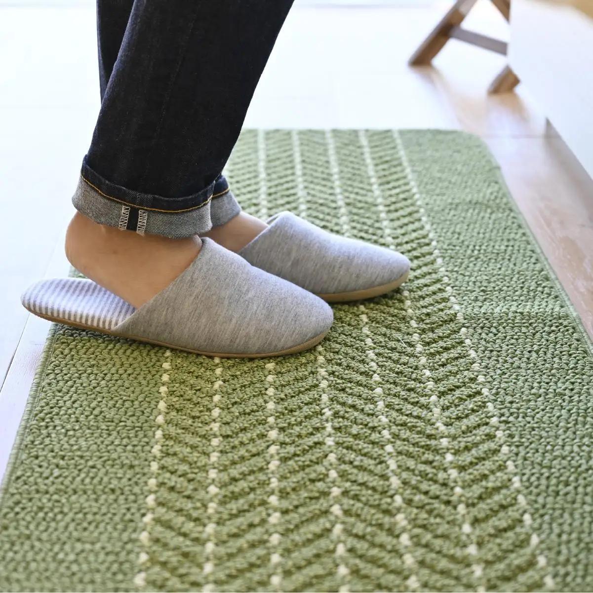 【ライトグリーン】優踏生 洗いやすい キッチンマット 約60cm×240cm 洗える 滑り止め 防汚