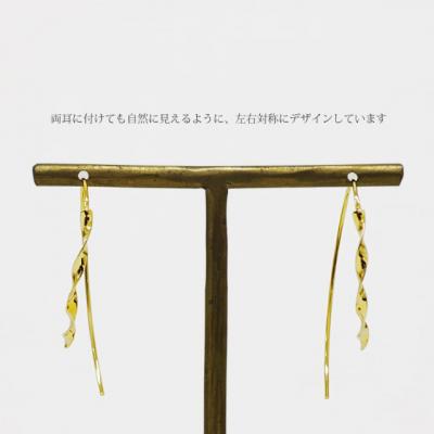 ふるさと納税 甲府市 K18 ねじり地金フックピアス 05421 L |  | 02