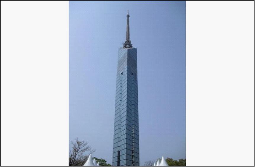 天空ランチコース（展望券込）1名分【福岡タワー内展望レストランにて優雅なひとときを】