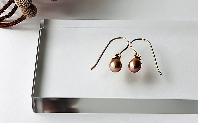 ブラウンゴールドパールのピアス/イヤリング（14kgf) アクセ