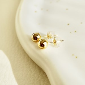 【ジュエリー】K18 イエローゴールド 地金 シンプル ボール ピアス (5mm) 保証書付 KO-0006