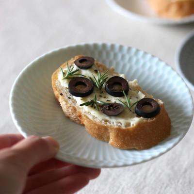 ふるさと納税 瑞浪市 【4枚SET】美濃焼 さざなみ 13皿 青白 13.3×2.2cm |  | 01