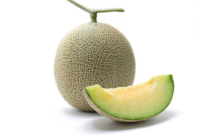 【先行予約】【6月中旬から順次発送】　タカミメロン 2から3玉　愛媛県大洲市/西山青果　 [AGAR022]