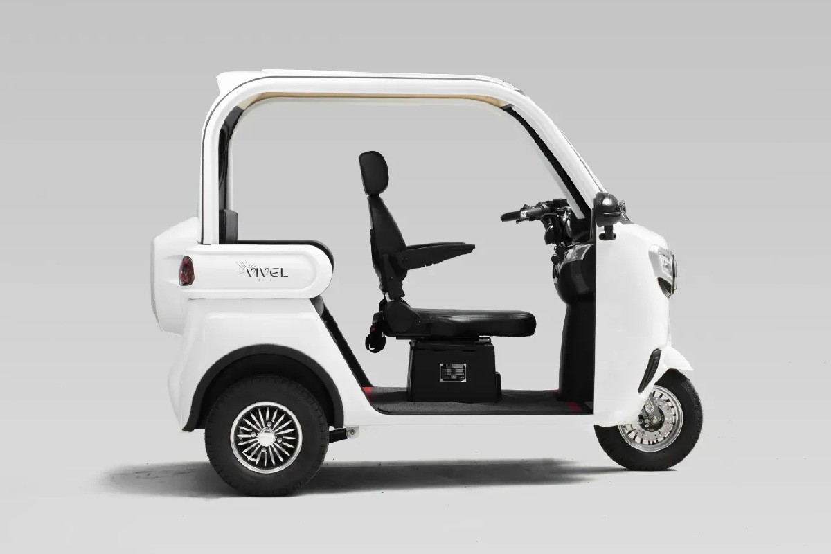 電動トゥクトゥク《VIVEL》Li SMOOTH 1500 3人乗り ライトグレー 航続120km｜ビベルトライク EV TRIKE 電気トライク EVトゥクトゥク 電動乗り物 電動自動車 電気バイク