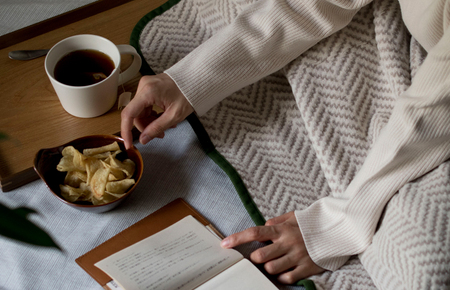 【スピード発送】マットマグカップ ペアセット マットホワイト/マットブラウン【コップ 食器 食洗器 食洗機 電子レンジ ギフト 贈り物】