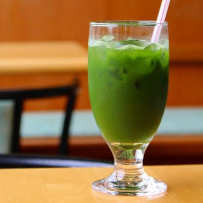 ふるさと納税 宇治市 【 濃厚 】お茶屋の宇治抹茶グリーンティー　1kg以上(180g×6袋)