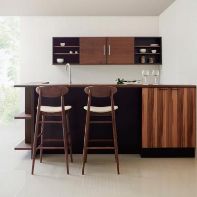 ふるさと納税 高山市 【KASHIWA】カウンターチェア　飛騨の家具　ウォールナット材 AM040 |  | 03