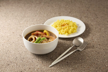 【美濃焼】 miyama.のカレーのうつわ スープのカレー皿 2点セット 白磁 瑞浪市 / ミヤマプランニング 食器 皿 ボウル [AZCM059]