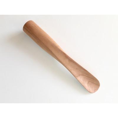 ふるさと納税 茂原市 チェリーの木で作った立つ靴べら　自立する靴べら(1個)木製　WOOD STUDIO KUZE’S |  | 01