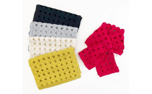 
                  コード刺繍　サークル柄ウールショートマフラー【カラー選択可】
                