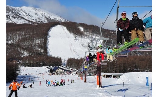 【早割】湯の丸スキー場　平日大人シーズン券◇リフト券2026-27シーズン※12/6まで受付｜長野県東御市