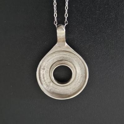ふるさと納税 大網白里市 銀製手彫り彫金入りリングカップ型アクセサリー1個 |  | 03