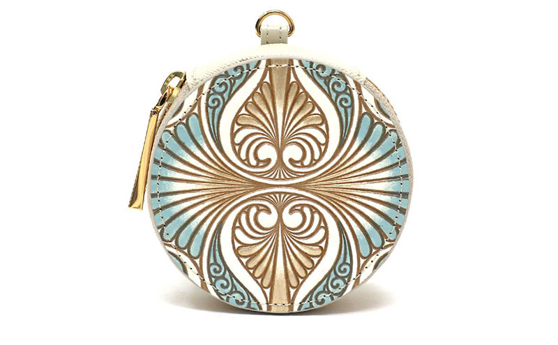 【文庫屋大関】マカロンポーチ ロカイユ＜ブルーグレー＞【皮革工芸品】 ポーチ ミニポーチ 小物入れ アクセサリー入れ イヤホン入れ 収納 保管ケース 手のひらサイズ  本革 革 皮革 工芸品 工芸 雑貨 ギフト プレゼント 日本製 東京