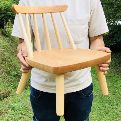 ふるさと納税 小国町 こどもが触れるものこそ、本物の木の手触りを。家具職人が一脚一脚丁寧に作った『 本格 』こども椅子 |  | 03