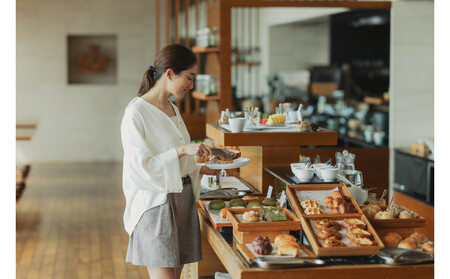 サンカラヴィラスイート1泊2食付 ペア ご宿泊券［sankara hotel & spa屋久島］