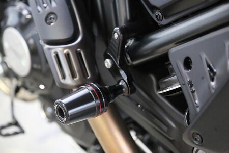 【AELLA】DUCATI スクランブラー｜フレームスライダー (Scrambler 2G) AE-68159 ［ 京都 バイク カスタム パーツ 人気 おすすめ ツーリング ライダー バイカー メー