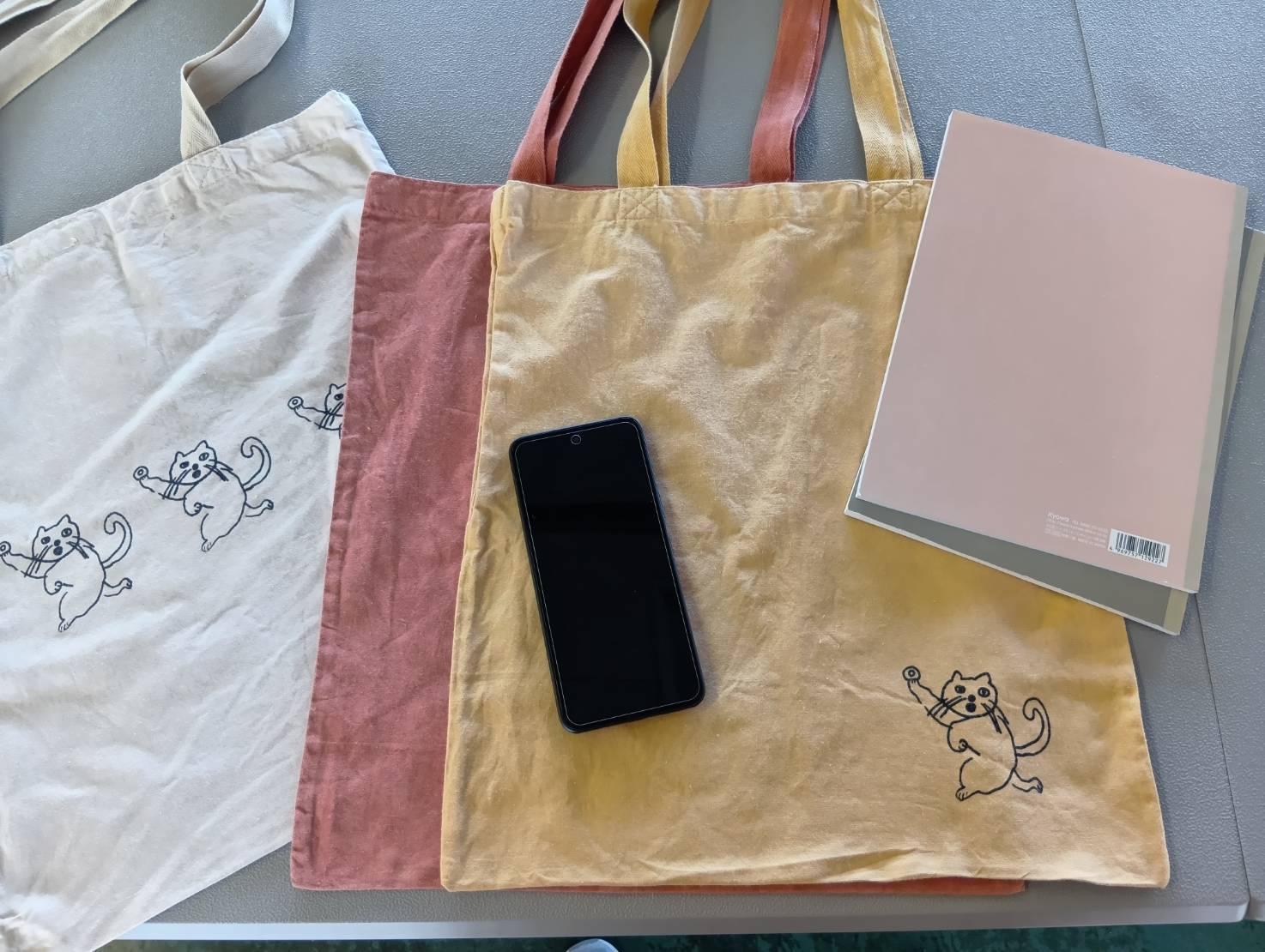 陶土バッグ 3点セット【選べるカラー※備考欄へご希望のカラーを記載してください】トートバッグ 鞄 カバン 知多木綿 雑貨 ファッション 可愛い オシャレ 猫 ねこ 土 常滑の土 農福 農福連携返礼品 