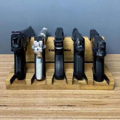 ふるさと納税 横手市 WOOD WORKS ハンドガンスタンド 5丁掛【ライトブラウン】 |  | 01