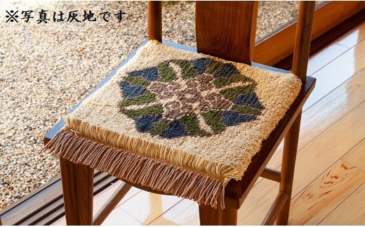 【受注生産】～色をお選びいただけます～　鍋島緞通＜手織＞蟹牡丹中心柄　1枚（40×40㎝、毛足3㎝）