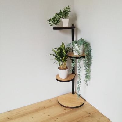 ふるさと納税 守口市 角にも置けるしずくのスタンドシェルフ 3段タイプ 360度回転 隅置き  ガーデンラック 完成品