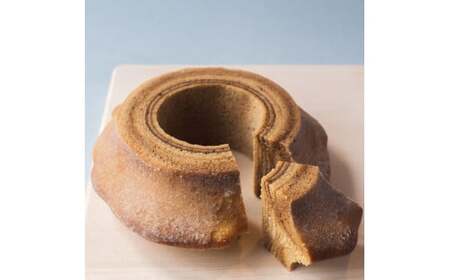 【ふるさと納税】＜ハード＞ごちそうバウム 1個 バームクーヘン バウムクーヘン しっかり スイーツ グルテンフリー 米粉菓子 佐川町産米粉使用 【着色料・香料 ・乳化剤・保存料・不使用】 地質学発祥の