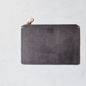 Teha’amana Square pouch L テハマナ スクエアポーチ L スモーク グレー 革 皮 雑貨 おしゃれ レザー 本革 こだわりの逸品 地域特産品 ギフト 自分用 人気 おすすめ