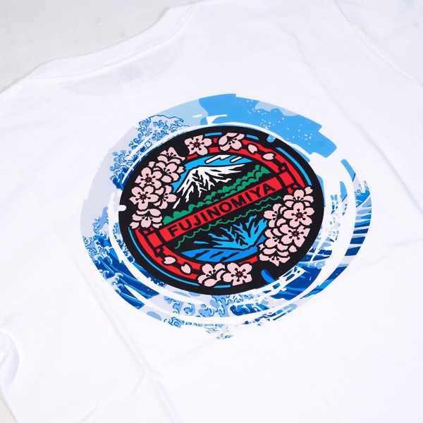0014-74-06 富士宮市 マンホールTシャツ 波 (白) : XLサイズ
