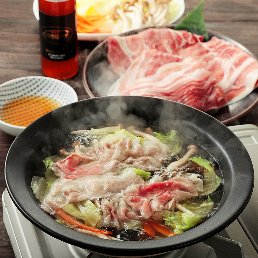 ＜松阪豚専門店　まつぶた＞松阪豚　特選しゃぶしゃぶ用　(リブロース200ｇ・肩ロース200ｇ・バラ肉300ｇ)計700ｇ