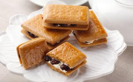 【パティスリーフクナガ】レーズンサンド12個入り