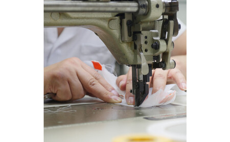 香川県産プリーツバッグ・ストライプ・ラージ［ シルバー １点］軽やかで上品な透け感のあるショルダーバッグ