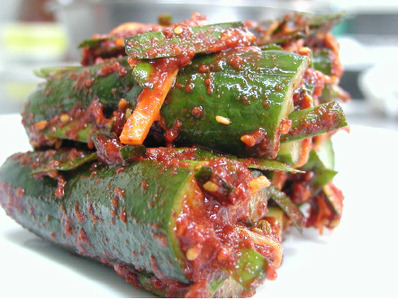 韓国 家庭料理 無添加 きゅうり キムチ １ｋｇ 無添加 自然発酵【冷蔵のみ】| ふるさと納税 長野県 松本市 オイキムチ キュウリキムチ オイソバギ 韓国料理 韓国食品 お取り寄せ グルメ 内祝い 