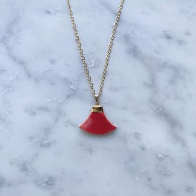 ふるさと納税 茅ヶ崎市 ArtOpus. ネックレス 富士 赤 湘南 茅ヶ崎市 陶磁器 アートギフト |  | 01