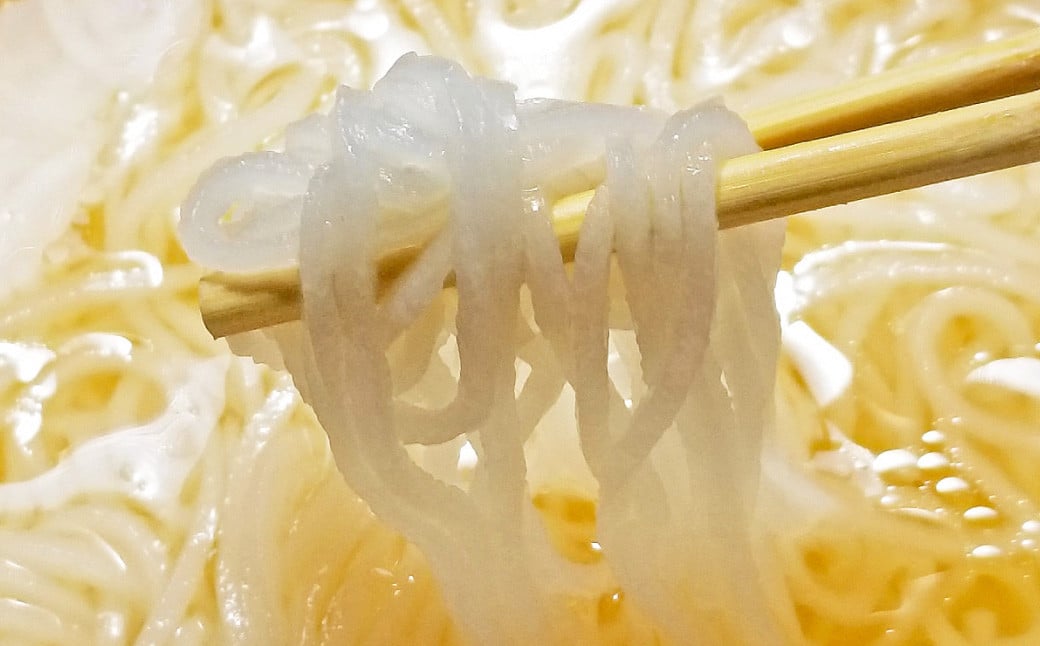 【博多の名物セット】九州産ハーブ鶏水炊き2人前＆辛子明太子切子450g 岡垣町