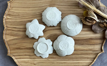 【瀬戸焼】金彩花 5種はしおきセット【まるたか水野コーポレーション】 / 陶器 箸置き 箸枕 箸休め [BBBF013]