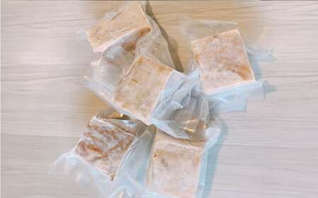 らぁ麺 IZANOW チャーシュー ブロック 約650g （ 冷凍 ） 真空パック ラーメン 具材 具 豚肉 肉 お肉 豚バラ 豚バラ肉 焼豚 焼き豚 つまみ おかず 惣菜 レンジ