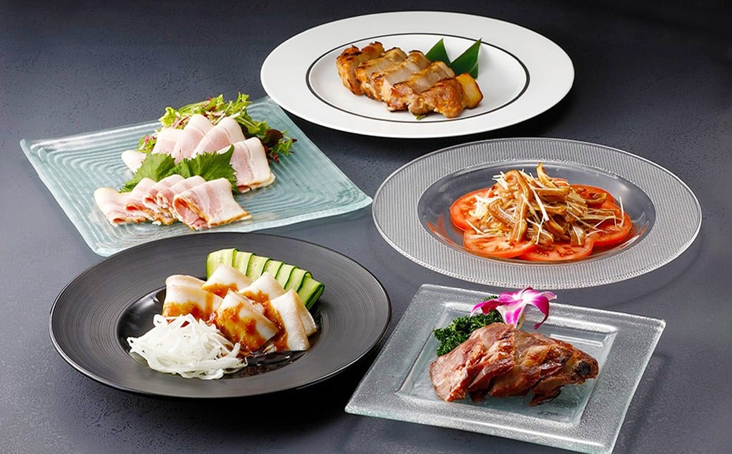 
            ホテルオークラエンタープライズ監修 徳之島産 島豚 ギフト セット A 6種 各1パック 計約1070g 島豚 皮付きバラ肉 醤油香味 ソース 300g 島豚の 味付けミミガー 200g 島豚ロース の 西京焼き 200g 島豚の ベーコンスライス 100g 島豚の ロースハム 100g 島豚の チャーシュー  170g   鹿児島県 天城町
          