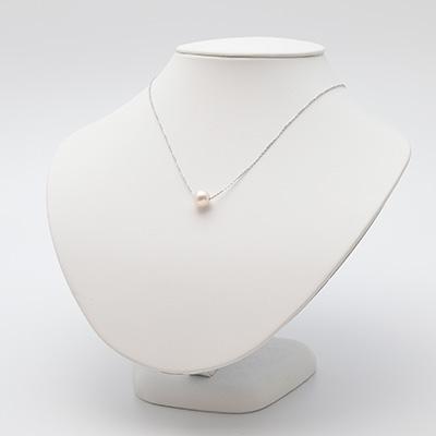 ふるさと納税 長崎市 あこや真珠(約8.5mm珠)スルーペンダント/K18ホワイトゴールド |  | 01