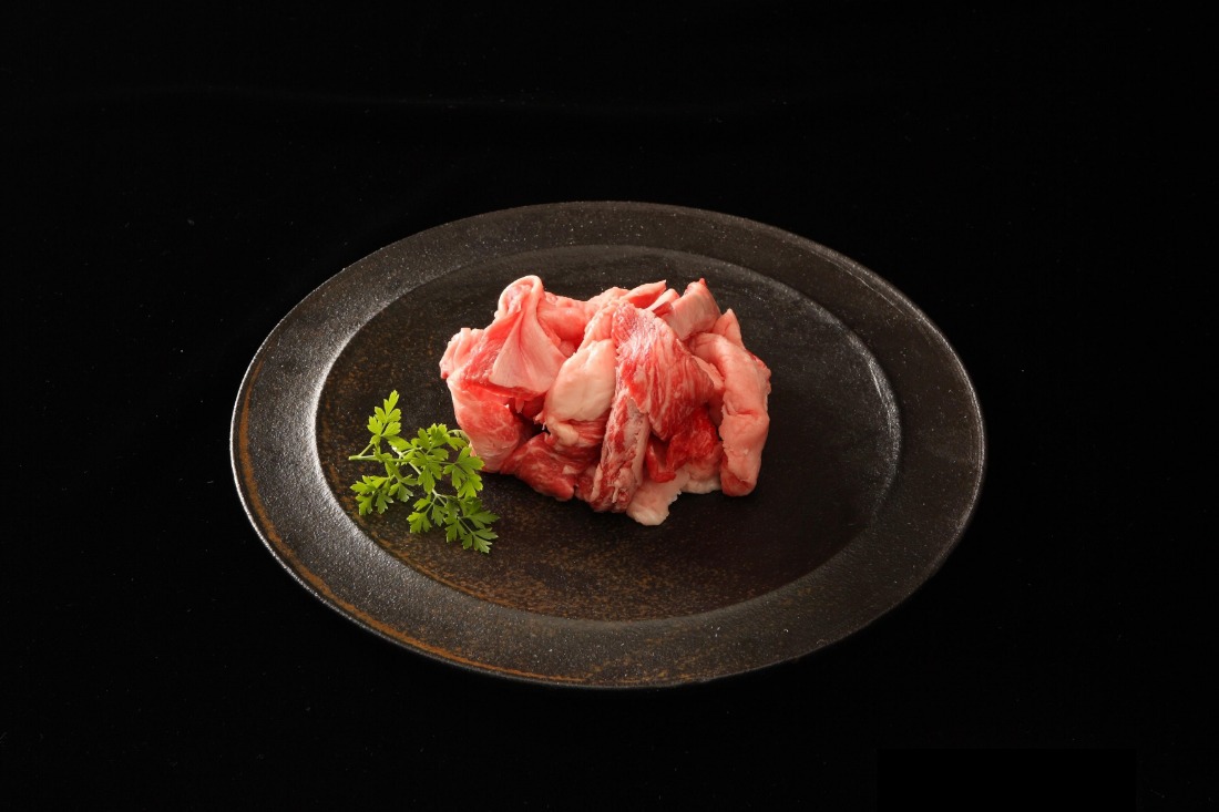 神戸牛すじ肉（600g）  [肉 牛肉 神戸牛 最高級肉 神戸ビーフ 神戸肉 但馬牛 すじ肉 ひきすじ コラーゲン カレー おでん お取り寄せ 加東市 兵庫県]