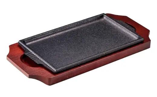 トキワ鉄器 ステーキ皿 （木台タイプ） 角判小 24cm 308 くわな鋳物 ／ 食器 皿 お皿 鋳物 伝統 匠 食卓 プレート 蓄熱性 器 鉄板皿 重厚感 黒鉄 保温性