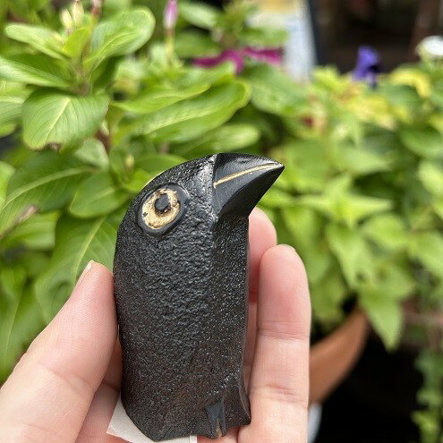 【ふるさと納税】那智黒石 のまち 熊野【 仮谷梅管堂 の 八咫烏 （ やたがらす ）の 置物 】 インテリア ヤタガラス 熊野市