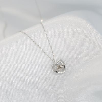 ふるさと納税 甲府市 ダンシングストーンダイヤペンダント【petit mine】K10WG・0.05ct　D10-0016 |  | 02