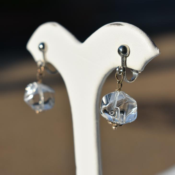 
                  誕生石ピアス（イヤリング）　アクセサリー　ピアス　イヤリング　パワーストーン　誕生石　※部品及び誕生石については備考欄に希望をご記入ください　※着日指定不可
                