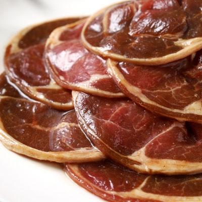 ふるさと納税 釧路市 真心お肉屋さんのうめぇ〜ジンギスカン ひつじの誘惑 味付ラム肉(ロール)900g F4F-0723 |  | 03