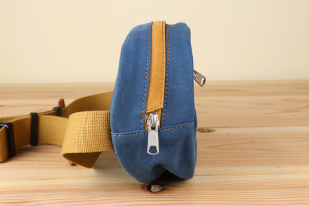 ボディバッグ エッグ [アトリエSASSA 富山県 朝日町 34310572-bl×cm] 