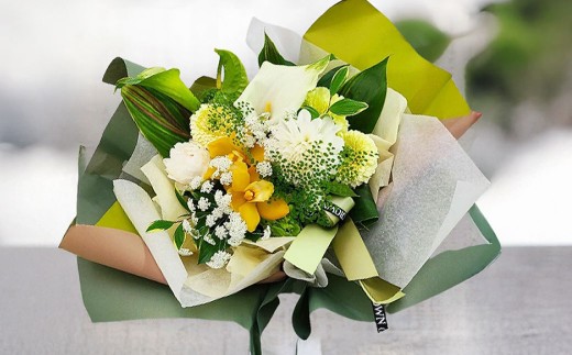 ＜ R8年熊本地震復興支援 ＞【ホワイトグリーン系】 生花アレンジ Sサイズ 生花 生け花 花 フラワー アレンジ 日用品 雑貨 九州 熊本県 熊本市 常温 冷蔵