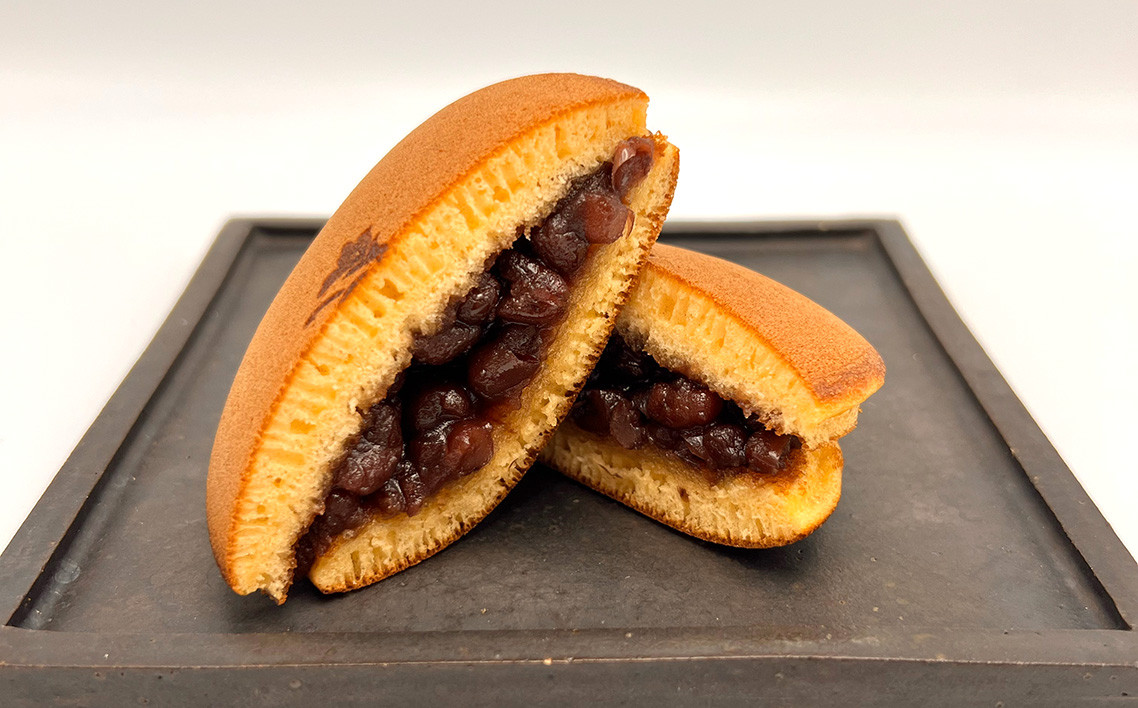 
            菫花どらやき　8個 ／ ドラヤキ どら焼き デザート おやつ 和菓子 化粧箱付 東京都  [No.238]
          